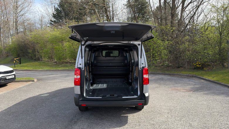 Vauxhall Vivaro L2 Diesel 2.0 Turbo D 145 Prime H1 Van Auto